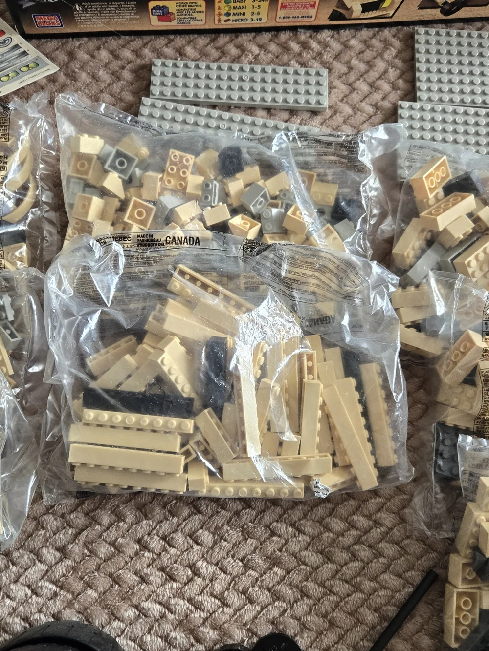 Mega Bloks Desert Patrol DP9761 660pc Military Vehicle Set w/Box Parts